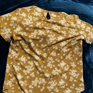 Floral tee